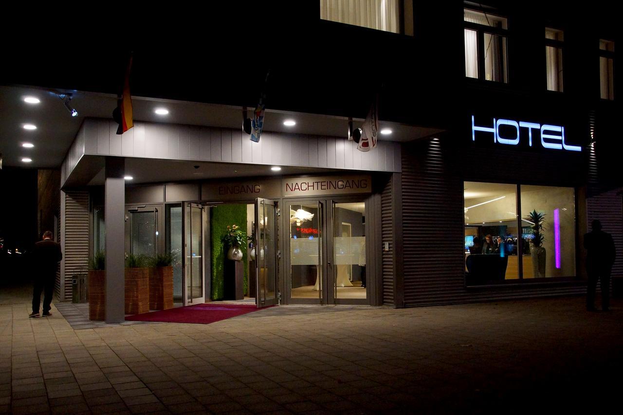 Centrale Hotel Und Restaurant Waldkraiburg Dış mekan fotoğraf